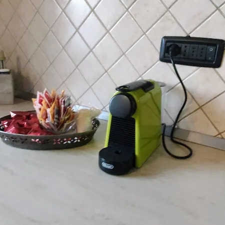 La Maison Rose Cir 0244 *