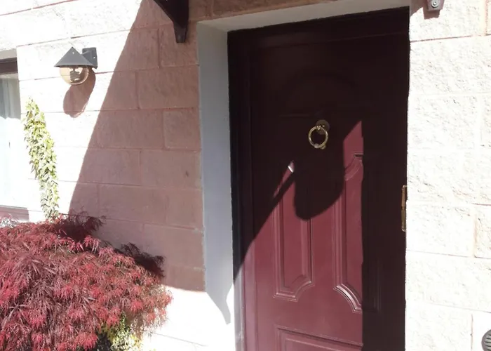 Feriehus La Maison Rose Cir 0244